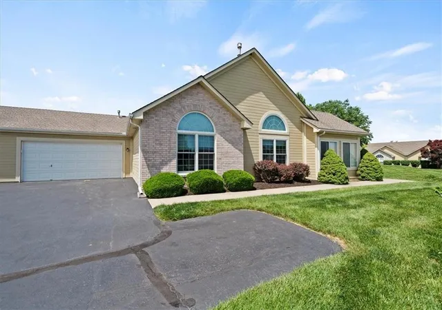 3rd image of 1958 W 139Th Ter, Overland Park, KS 66224 | MLS# 2622682