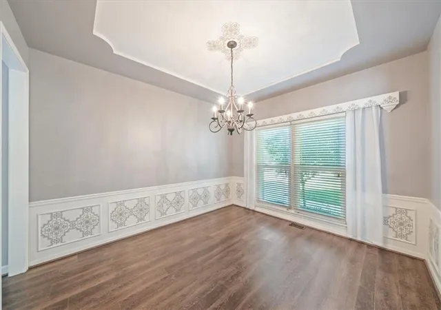Photo 5 of Single family home for sale at 7801 N Revere Dr, Kansas City, MO 64151 | MLS# 2622700 | Listing updated on 2026-08-28