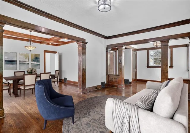 4th image of 3304 W Coleman Rd, Kansas City, MO 64111 | MLS# 2622714