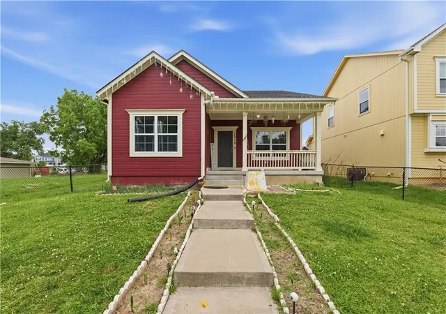1st image of 1319 Barnett Ave, Kansas City, KS 66102 | MLS# 2622716