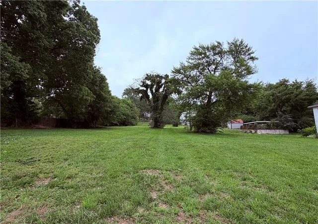 Photo 1 of Land for sale at 717 & 719 S 10th St, Saint Joseph, MO 64501 | MLS# 2622740 | Listing updated on 2026-06-05