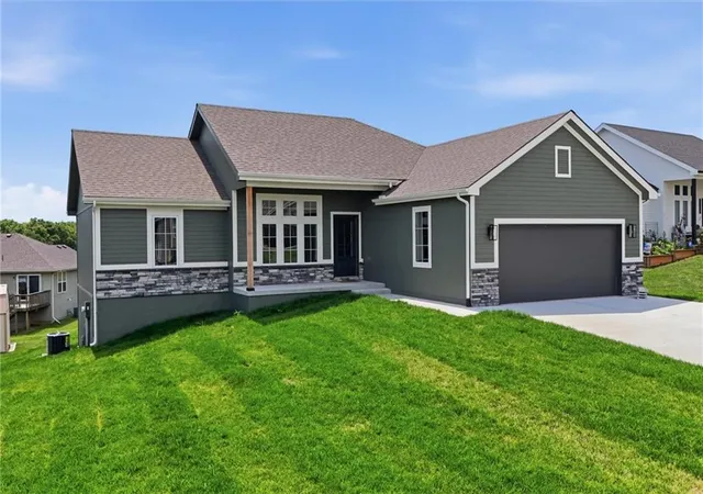 Homes for sale in Excelsior Springs, MO | 2211 Ashford St, Excelsior Springs, MO 64024 | MLS# 2622742