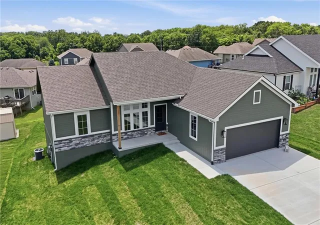 Homes for sale in Excelsior Springs, MO | 2211 Ashford St, Excelsior Springs, MO 64024 | MLS# 2622742