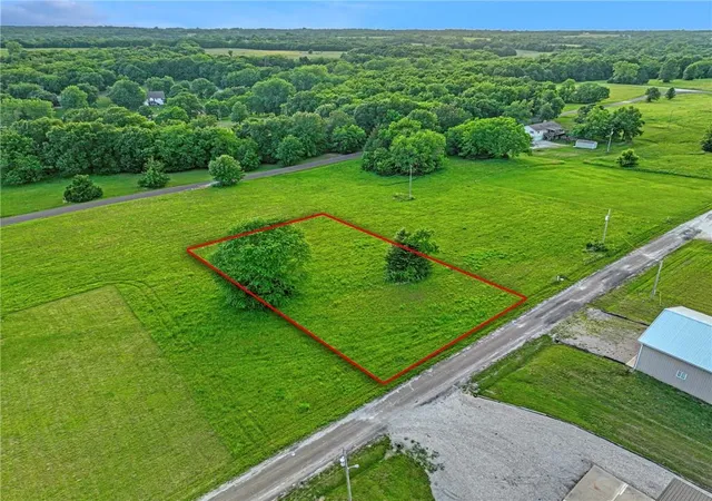 Homes for sale in Gallatin, MO | Su Lot 2511 Gulfstream Dr, Gallatin, MO 64640 | MLS# 2622767