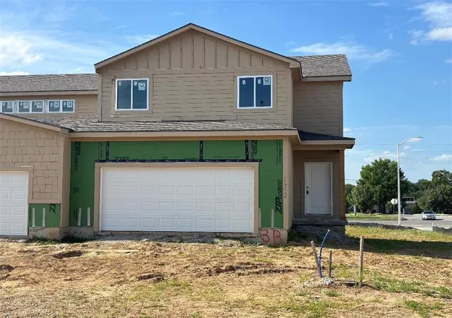 Homes for sale in Kansas City, MO | 15552 E 47th Ter, Kansas City, MO 64136 | MLS# 2622769