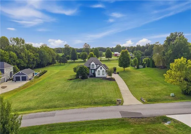 Photo 4 of Single family home for sale at 17317 S Wheatland Dr, Belton, MO 64012 | MLS# 2622910 | Listing updated on 2026-10-09