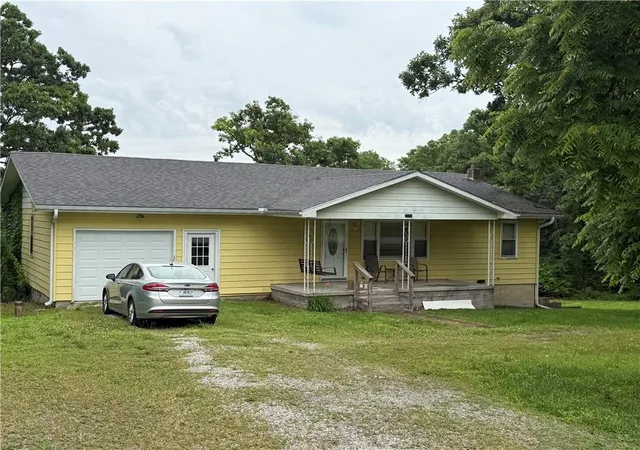 1st image of 32792 Mm Hwy, Warsaw, MO 65355 | MLS# 2622925