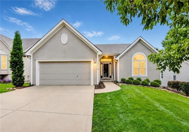 Photo 1 of Sale Pending at 3119 Nw 86th Street, Kansas City, MO 64154 | MLS# 2622954 | Listing updated on 2026-09-26