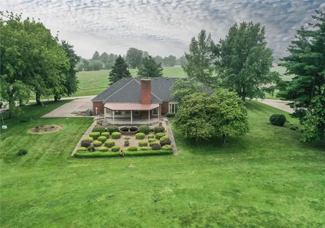 Homes for sale in Richmond, MO | 1406 S Golf Club Dr, Richmond, MO 64085 | MLS# 2623009