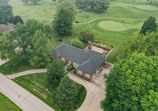 Photo 5 of Single family home for sale at 1406 S Golf Clb Dr, Richmond, MO 64085 | MLS# 2623009 | Listing updated on 2026-07-08