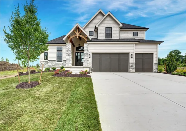 2nd image of 17325 Earnshaw St, Shawnee Mission, KS 66221 | MLS# 2623012