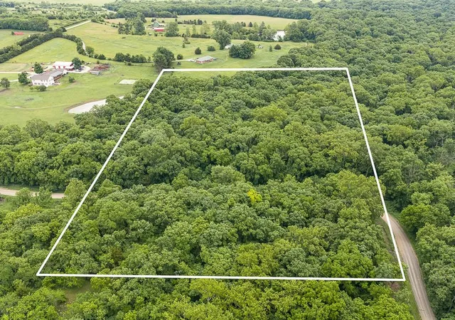 Homes for sale in Lawrence, KS | 00000 Wild Horse Rd, Lawrence, KS 66044 | MLS# 2623028