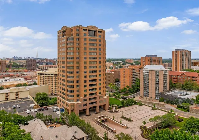 4th image of Alameda Tower, Kansas, MO 64112