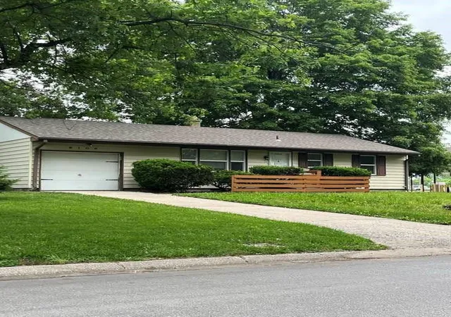 Homes for sale in Raytown, MO | 9106 E 72nd Ter, Raytown, MO 64133 | MLS# 2623044