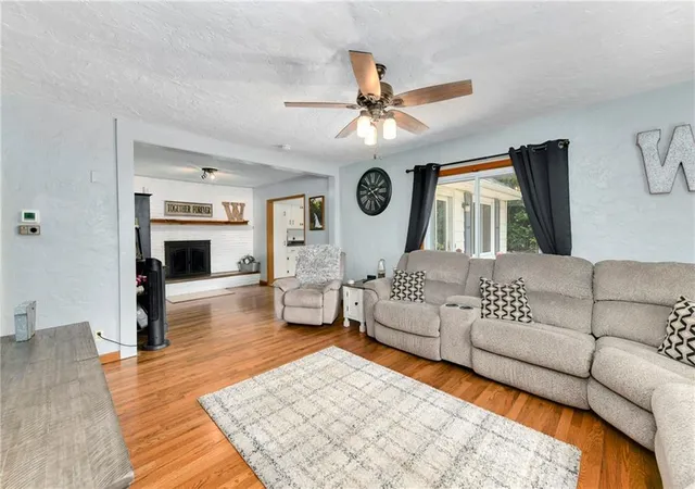 Homes for sale in Leavenworth, KS | 1514 Vilas St, Leavenworth, KS 66048 | MLS# 2623045