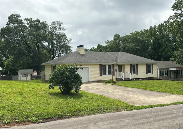 Homes for sale in Lexington, MO | 311 N 18th St, Lexington, MO 64067 | MLS# 2623095