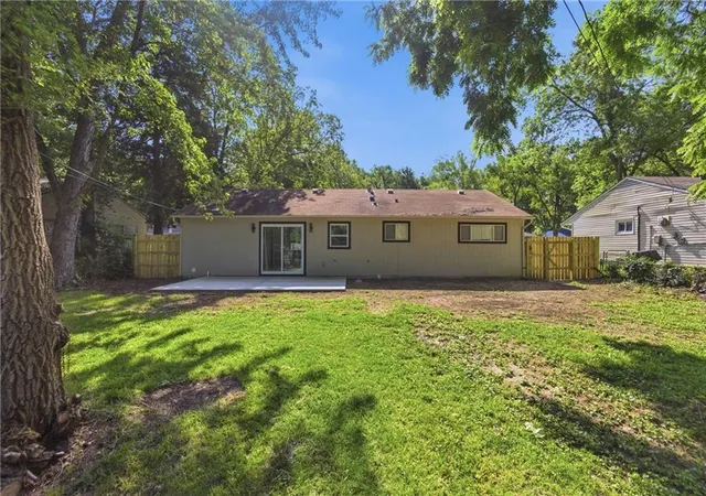 Homes for sale in Kansas City, MO | 11310 Corrington Ave, Kansas City, MO 64134 | MLS# 2623101