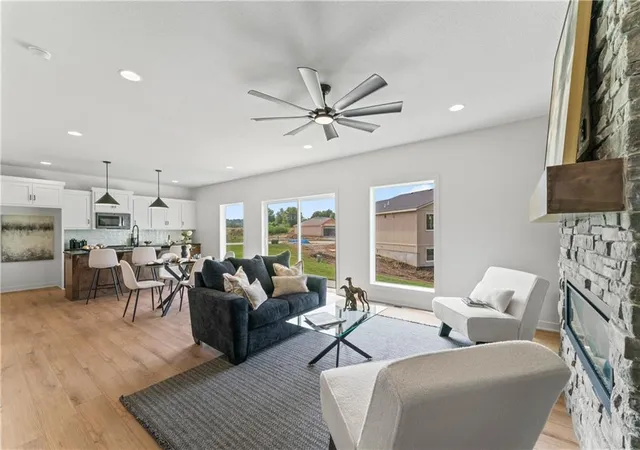 Photo 3 of Single family home for sale at 2004 Se Oak Ridge Dr, Oak Grove, MO 64075 | MLS# 2623109 | Listing updated on 2026-08-30