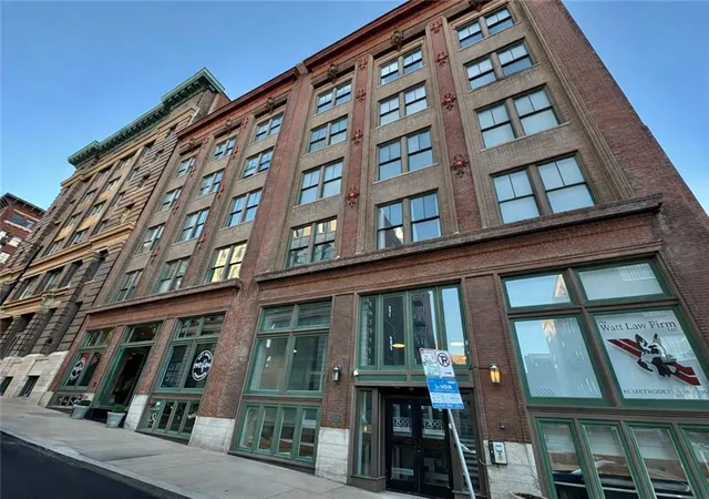 32nd image of 700 Broadway Blvd #509, Kansas City, MO 64105 | MLS# 2623117