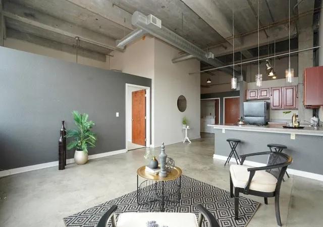 5th image of 1535 Walnut St #705, Kansas City, MO 64108 | MLS# 2623121