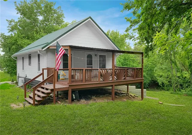 Homes for sale in Jamesport, MO | 706 Old Hwy 6 N/A, Jamesport, MO 64648 | MLS# 2623122