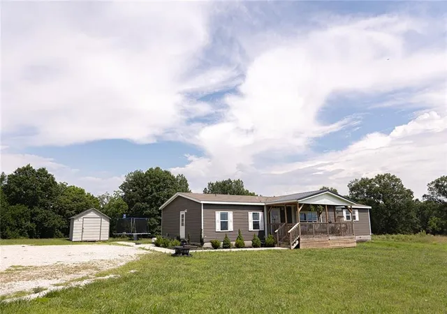 Homes for sale in Schell City, MO | 3725 S 2275 Rd, Schell City, MO 64783 | MLS# 2623139