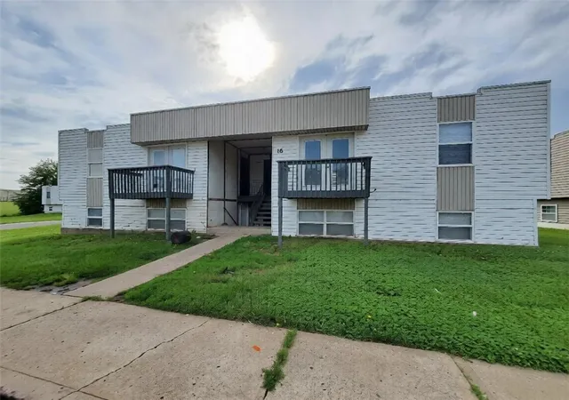 1st image of 8201 Spring Valley Rd, Belton, MO 64012 | MLS# 2623165