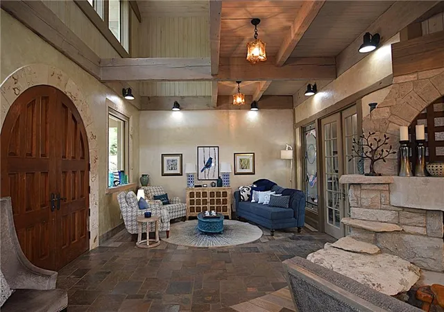 4th image of 8424 S Russell Rd, Oak Grove, MO 64075 | MLS# 2623174