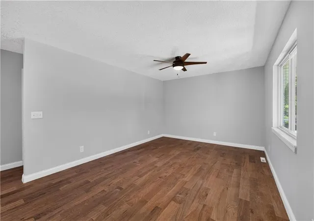 5th image of 8206 Ohio Ave, Kansas City, KS 66112 | MLS# 2623177