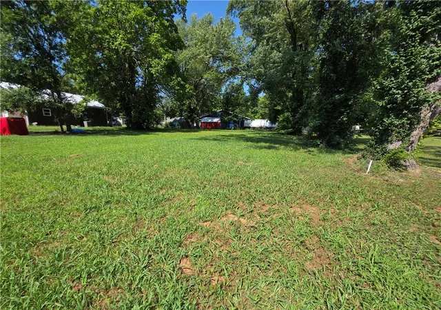 Homes for sale in Nevada, MO | 1045 N Colorado St, Nevada, MO 64772 | MLS# 2623182