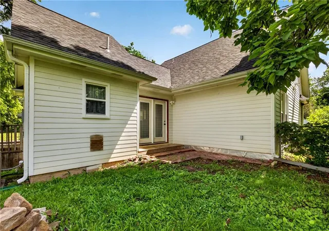 Homes for sale in Nevada, MO | 1045 N Colorado St, Nevada, MO 64772 | MLS# 2623182