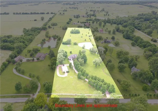 4th image of 1010 N Prairie Ln, Raymore, MO 64083 | MLS# 2623183