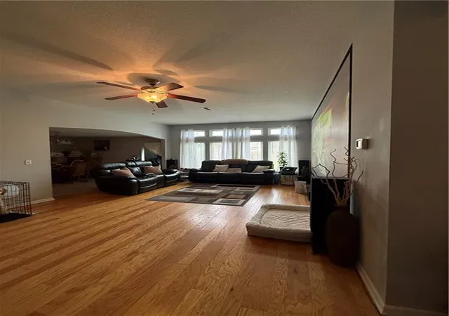 5th image of 732 Iron Horse Dr, Warrensburg, MO 64093 | MLS# 2623191