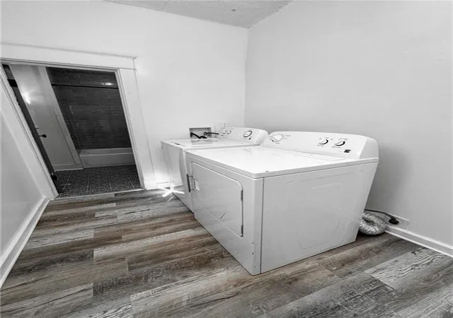 3rd image of 2726 Belleview Ave, Kansas City, MO 64108 | MLS# 2623219