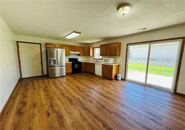 Homes for sale in Maryville, MO | 405 S Country Club Rd, Maryville, MO 64468 | MLS# 2623234