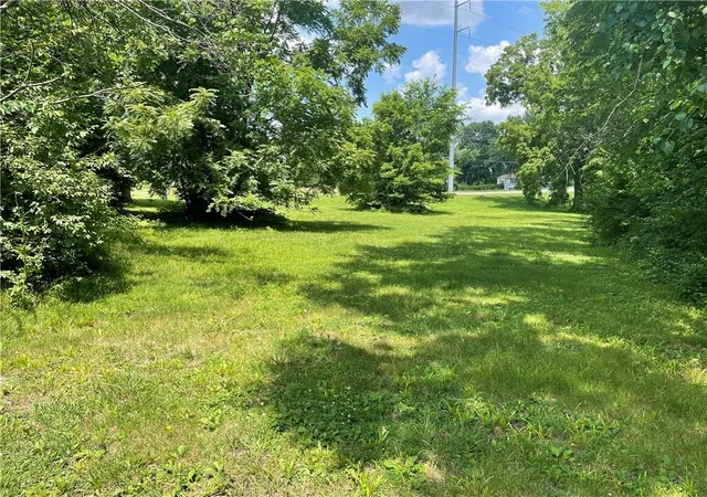 4th image of 11763 Parallel Pkwy, Kansas City, KS 66109 | MLS# 2623242