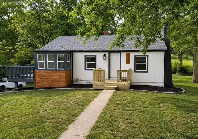 Homes for sale in Kansas City, MO | 2920 Ne 39th St, Kansas City, MO 64117 | MLS# 2623298