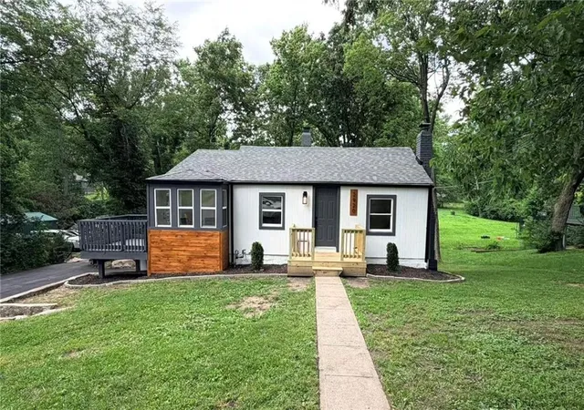 Homes for sale in Kansas City, MO | 2920 Ne 39th St, Kansas City, MO 64117 | MLS# 2623298