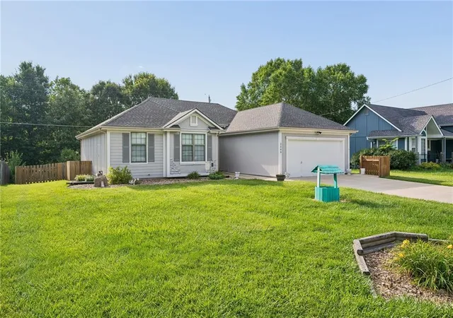 Homes for sale in Basehor, KS | 2599 N 156th Ter, Basehor, KS 66007 | MLS# 2623301