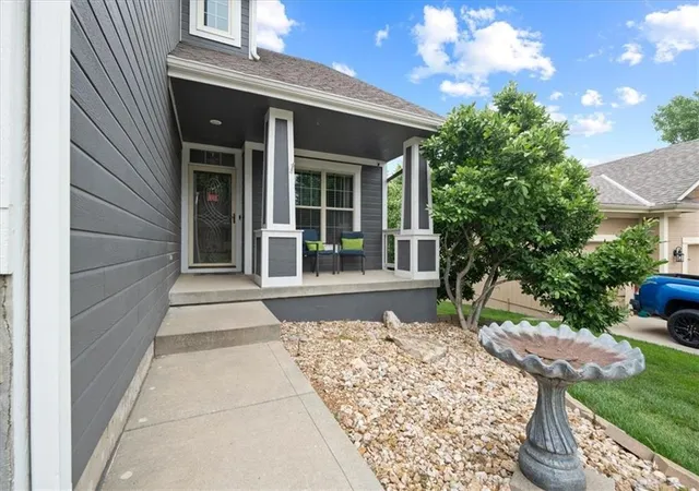 Homes for sale in Raymore, MO | 1304 Ashdown Cir, Raymore, MO 64083 | MLS# 2623328