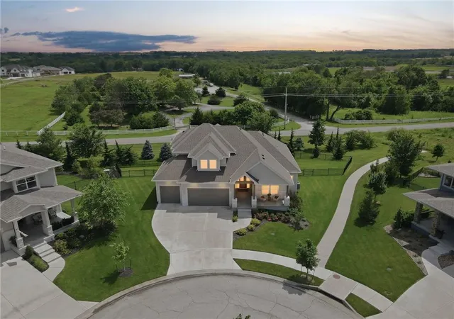 1st image of 12527 W 182nd Court, Bucyrus, KS 66013 | MLS# 2623331