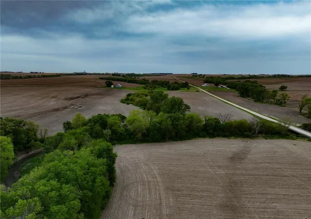Homes for sale in Hiawatha, KS | 320 Th Foxtail Rd, Hiawatha, KS 66434 | MLS# 2623336