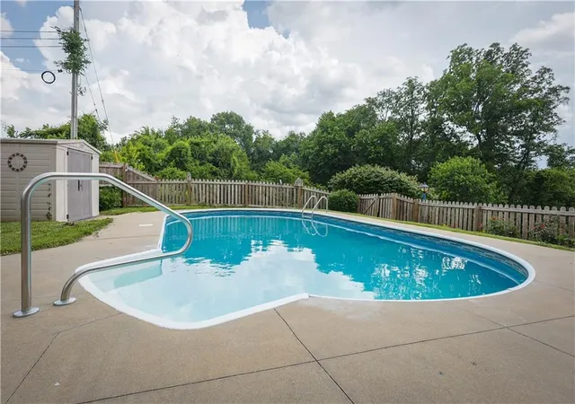 3rd image of 1000 Francis St, Lexington, MO 64067 | MLS# 2623363
