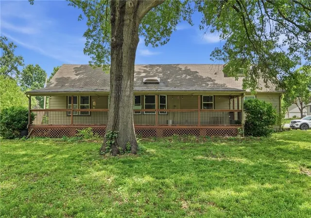 Homes for sale in Basehor, KS | 3209 N 155th St, Basehor, KS 66007 | MLS# 2623366
