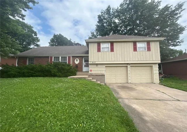 Single family home for sale at 5117 S Delaware Ave, Independence, MO 64055 | MLS# 2623398