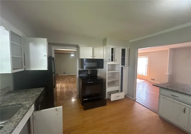 Photo 1 of Single family home for sale at 5117 S Delaware Ave, Independence, MO 64055 | MLS# 2623398 | Listing updated on 2026-10-09