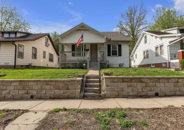 1st image of 3142 Felix St, St Joseph, MO 64501 | MLS# 2623419