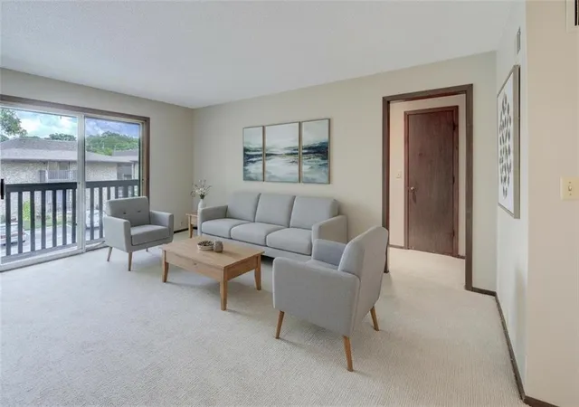 Photo 3 of Sale Pending at 433 W 104th Street #C, Kansas City, MO 64114 | MLS# 2623425 | Listing updated on 2026-09-30