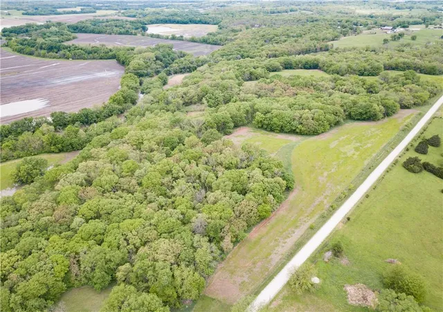 2nd image of Lot   1 201st St, Leavenworth, KS 66048 | MLS# 2623432