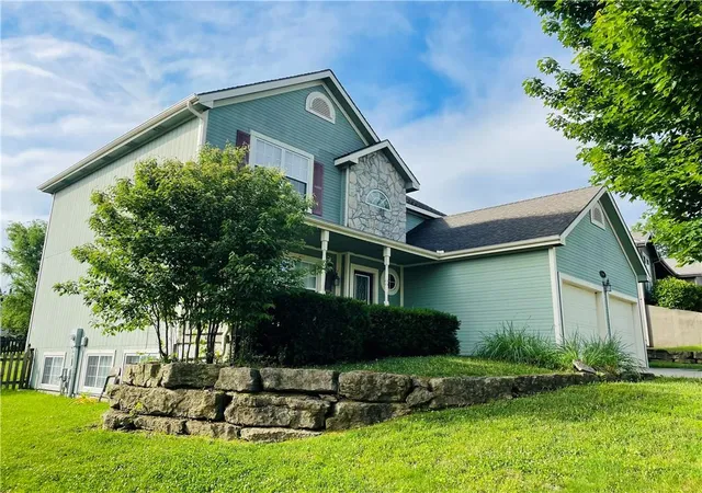 1st image of 3809 Clayton Dr, Leavenworth, KS 66048 | MLS# 2623446